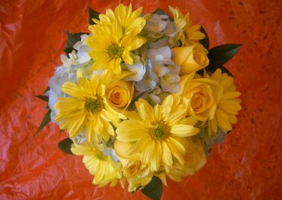 Bouquet with spring daisies